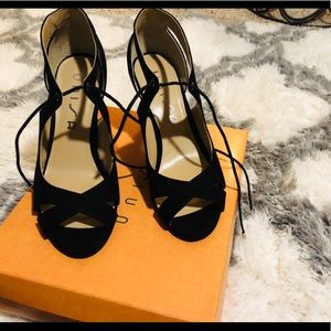 Sexy black low heel for a comfortable night out